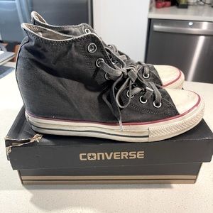 GRAY WEDGE CONVERSE